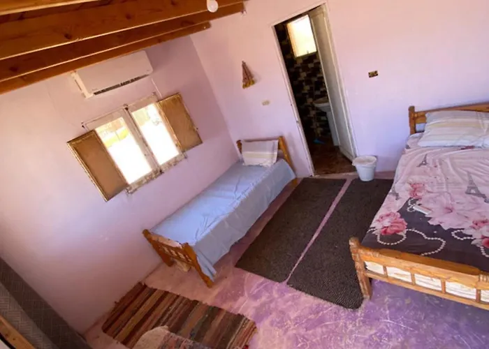 Acacia Camp Szálloda